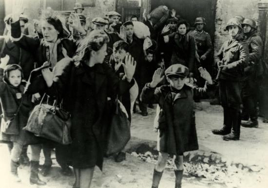 Deportation der Warschauer Ghettobewohner nach dem Aufstand 1943 Deportation der Warschauer Ghettobewohner nach dem Aufstand 1943